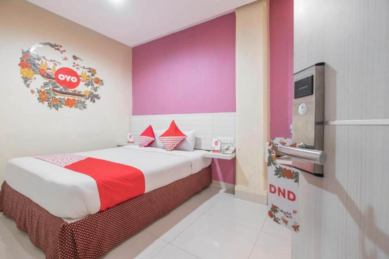 Collection O 91714 Hotel Alden Makassar Ngoại thất bức ảnh