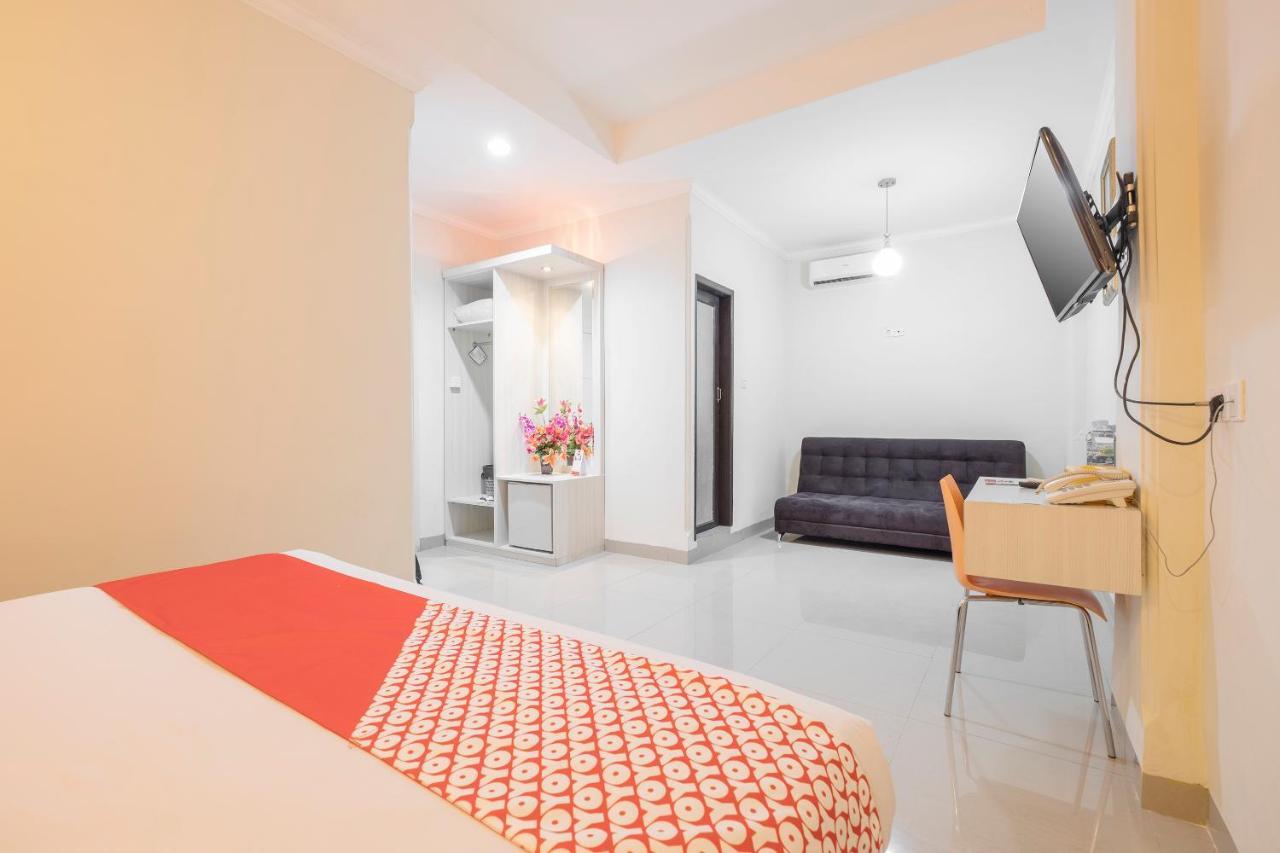 Collection O 91714 Hotel Alden Makassar Ngoại thất bức ảnh